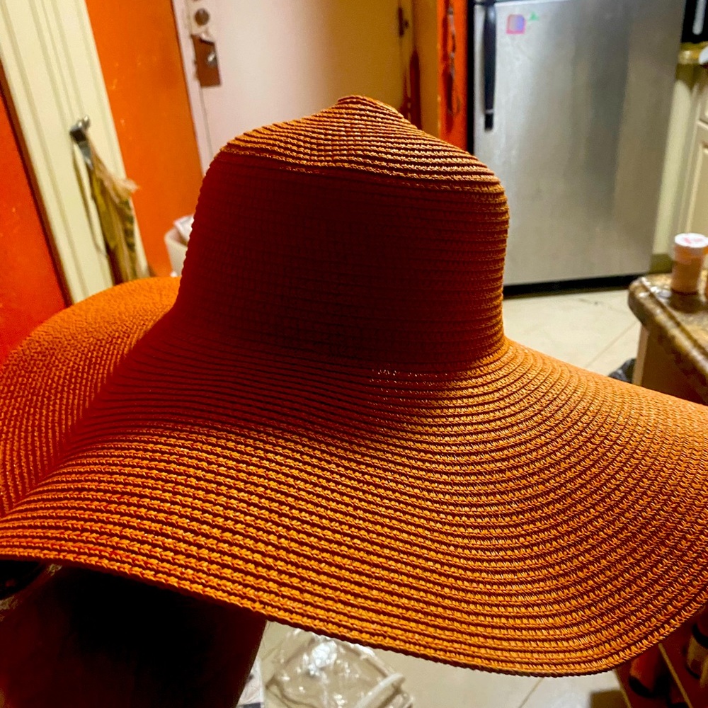 Apricot sun hat for women